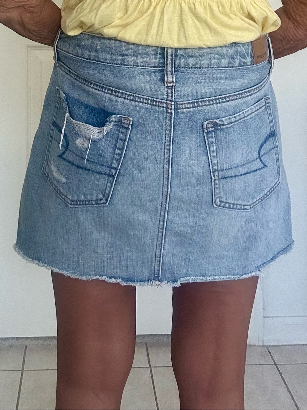American Eagle Outfitters Light Blue Denim Mini Skirt w White Cotton crochet hem - Picture 4 of 11